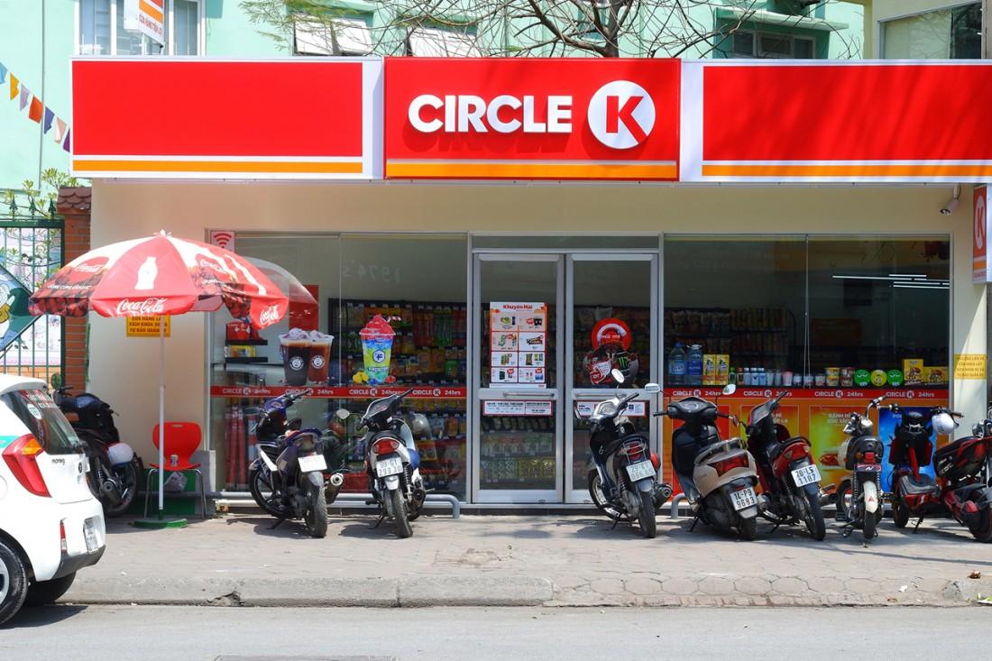 Bạn có thể đến điểm thu Circle K gần nhất để thanh toán tiền nước Viwaco